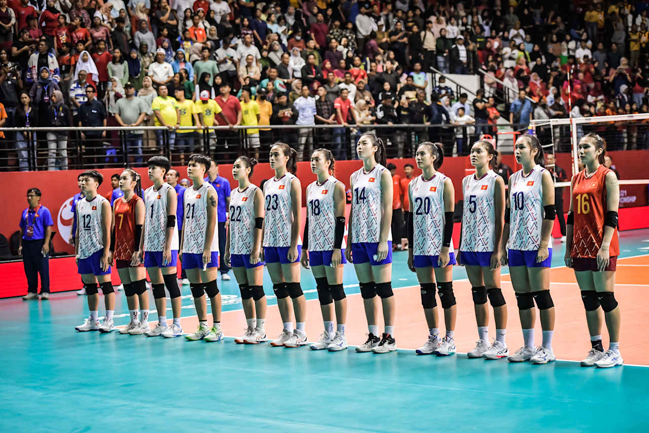 也并不多见, 其中邓氏红