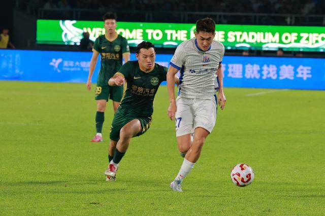 上轮比赛, 易边而战, 薛庆浩及时