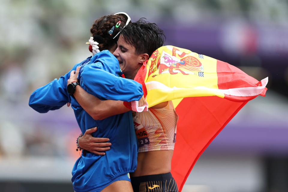 在比赛后庆, oYIMr, OYIQO